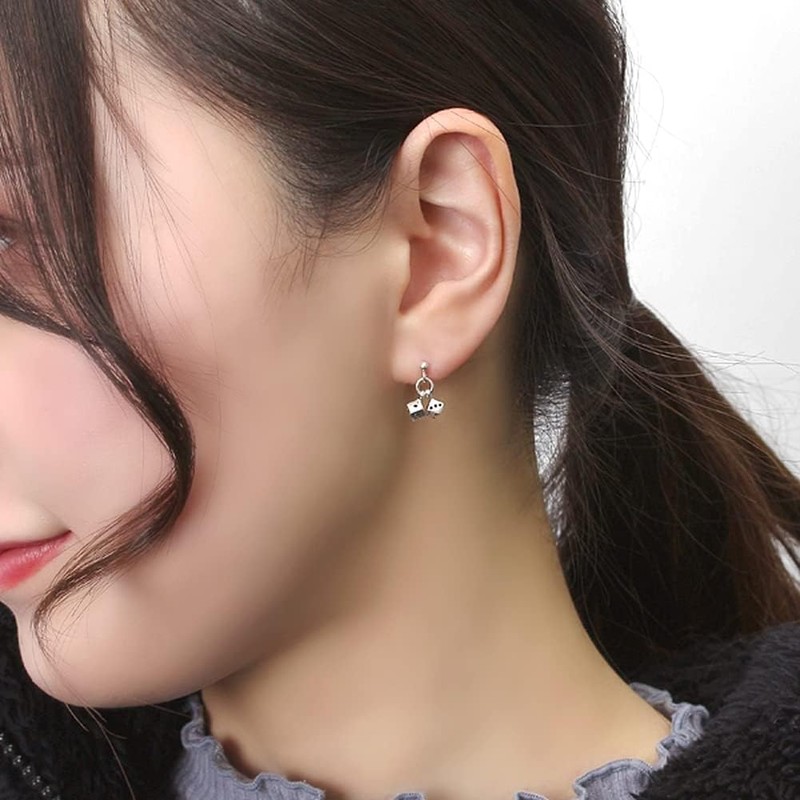 Shinjuku Ginokura Double Dice Charm Stud Earrings 1P for One
