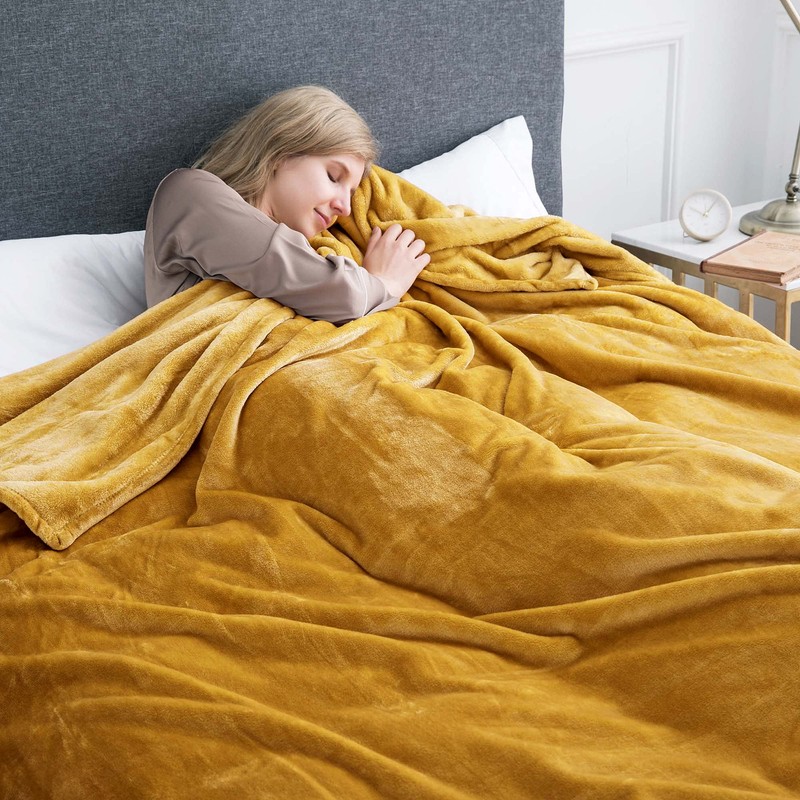 MOONLIGHT20015 Fleece Blanket Throws for Sofas - 400 GSM Mustard