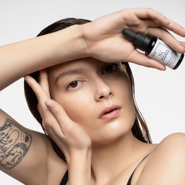 Skintegra Lunar Serum Concentrate – Intensives Anti-Aging Serum mit Feuchtigkeitspflege für strahlende, glatte Haut, regenerierend & glättend, für alle Hauttypen, 15 ml