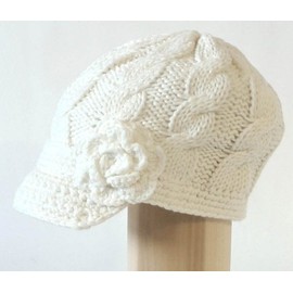 Simplicity Wm’s off White Hand Knitted Newsboy Hat  w/Short Soft Visor Side Crochet Flower