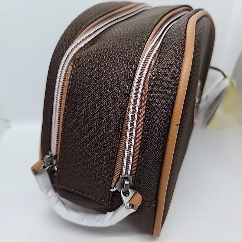 DELSEY NEW Delsey Paris Chatelet Air 2.0 Large Toiletry Bag.