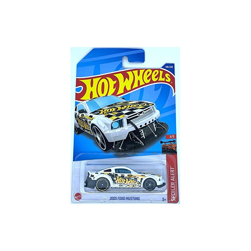 Hot Wheels 2022-2005 Ford Mustang - White - Spoiler Alert