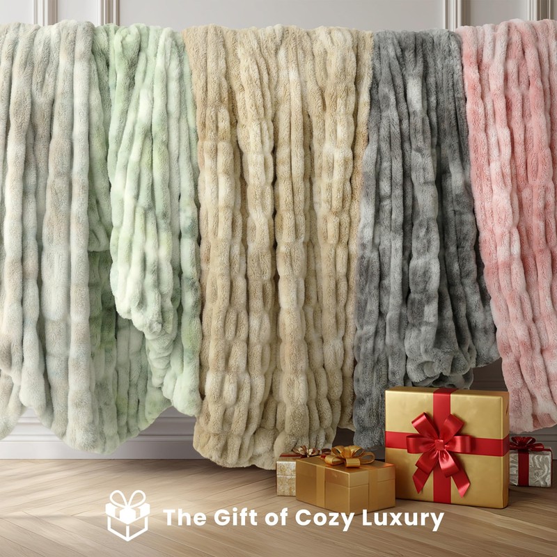 blunique Luxury Faux Rabbit Fur Throw Blanket 50x60, Ultra Soft