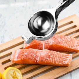 Manual Lemon Squeezer Heavy Duty, Premium Metal Lemon Orange Lime Citrus Press Juicer Hand Juicer, Engineered Hand Squeezer Easy to Use and Clean - Anti Corrosive and Dishwasher Safe