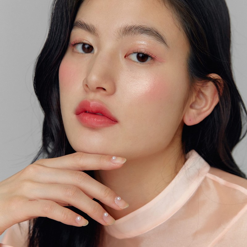 hince True Dimension Glow Cheek Powder