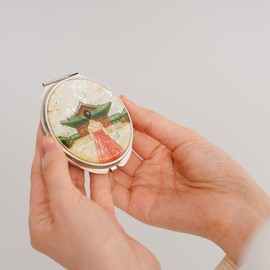 February Mountain Korean Heritage Mother-of-Pearl Compact Mirror – Artisan Dual Magnification Beauty Mirror Gift for Women