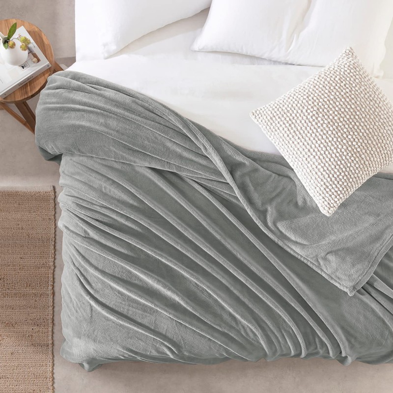 Hafaa Fleece Blanket and Throws 400 GSM Fluffy Sofa Throw