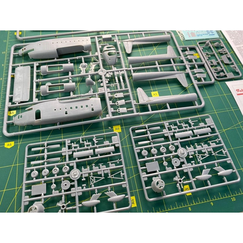 Roden RD322 - 1/144 Fairchild AC-119K Stinger