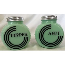 Salt & Pepper Shaker Set - Tire Shaped - Jade