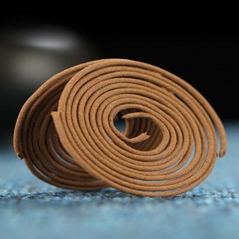 Tibetan Natural Coil Incense - Tibet Non-Toxic Spiral Incense - 94 Coils 4 Hours Burn Time - for Relaxation, Meditation, Energy Clean, Attract Money, Increase Spirituality