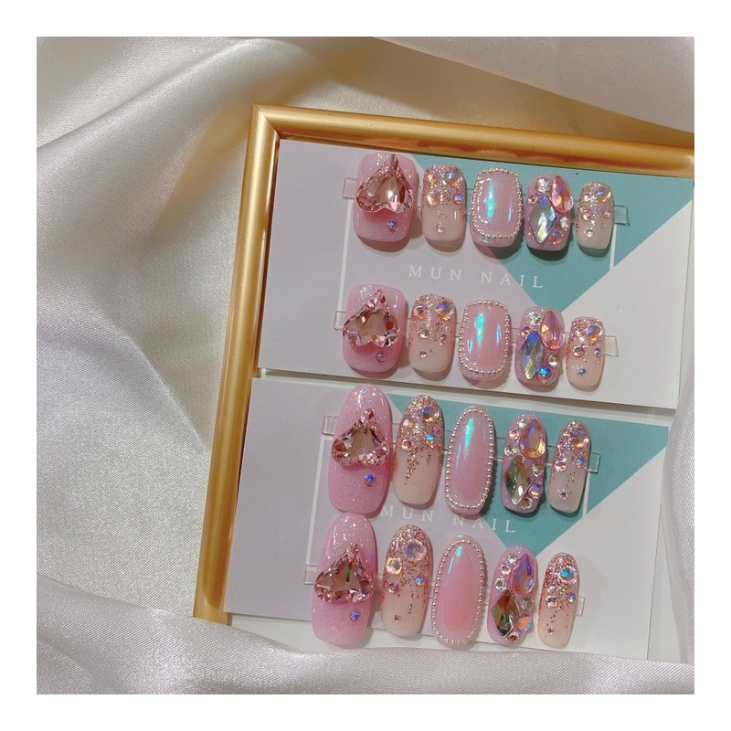 MunNail Pink Heart Nail Tips - Long Point / MunNail
