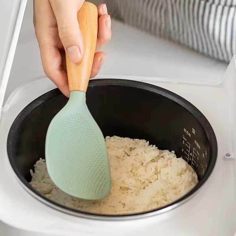 Silicone Cooking Spoon for Kitchen Use – Nonstick-Style Serving and