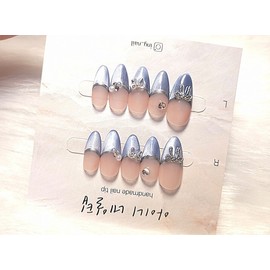 [In-store special discount] Bombom Blue Magnetic Gel Ribbon Handmade Nail Tips - Almond / [입점초특가할인]봄봄 블루자석젤 리본 수제네일팁 - 아몬드