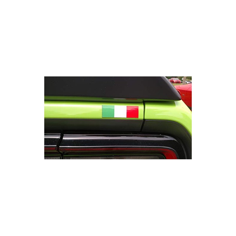 Cupeez for Cars Italian Flag Auto Accessory Magnet Badge Emblem