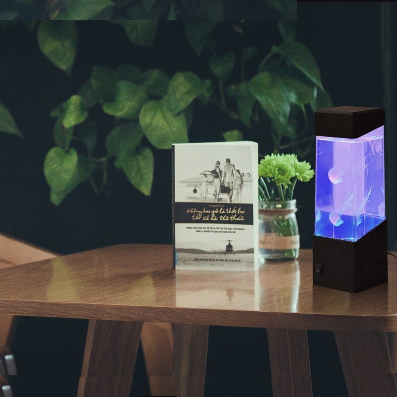 Mini Jellyfish LED Light - Features 2 Realistic Jellyfish -