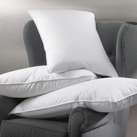 W Hotels Feather & Down Pillow - Plush, High-Loft Feather and Down Pillow with Cotton Down-Proof Cover - Medium to Firm Support - Queen (20" x 30")