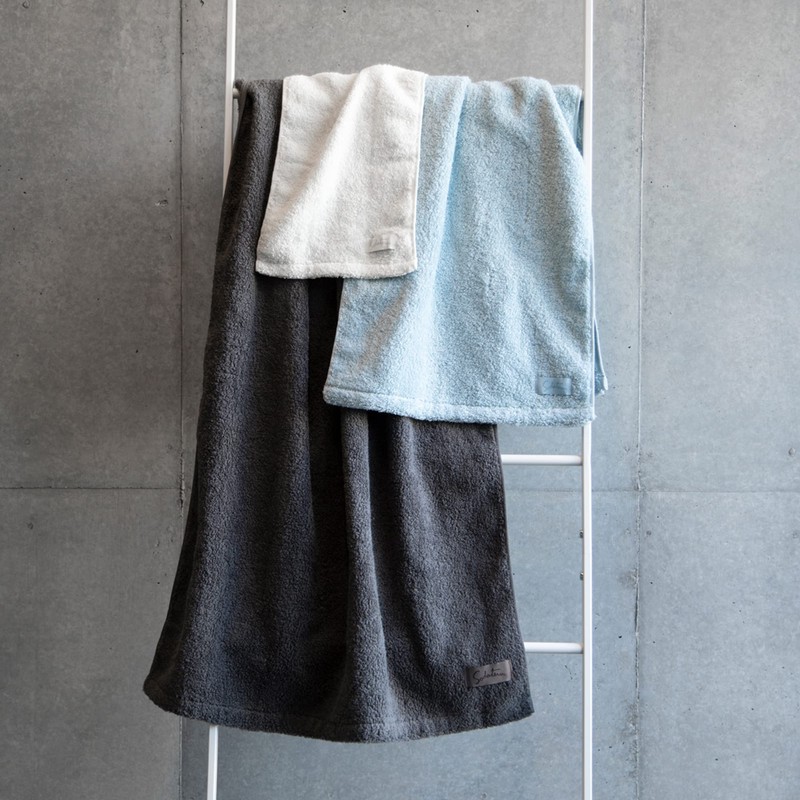 Growing Towel "feel" Face Towel 2 Piece Gift Set (Monglage