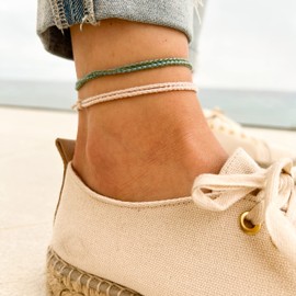 Made by Nami Surfer Anklet Set of 2 Women & Men – Thin Boho Hippie Anklet Braided – Handmade Beach Festival Accessories – Adjustable – 100% Cotton (Natural & Green)