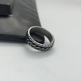 EENSYWEENSY Vintage Twisted Braided Rope Ring, Men’s Stainless Steel Band Ring Gold Silver Tone (silvery, 11)