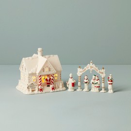 Mistletoe Park Light-Up Cottage & Carolers Figurine Set