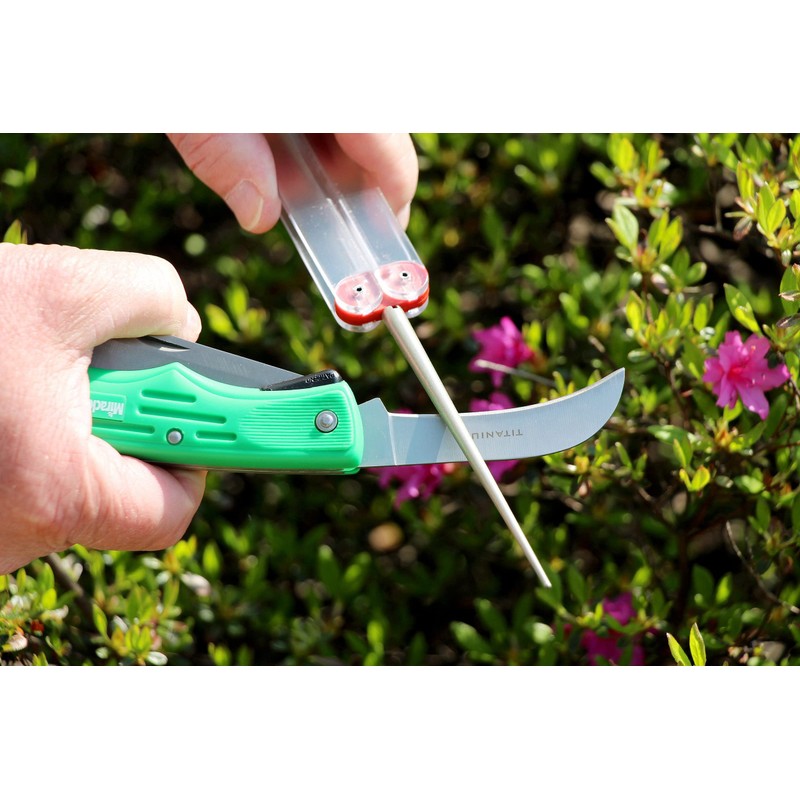 Diamond Machining Technology (DMT) Diafold Serrated Diamond Knife Sharpener, Fine
