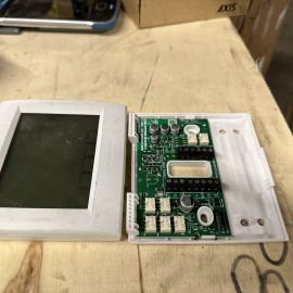 Honeywell Used Honeywell Thermostat WiFi Vision Pro 8000 TH8321WF1001 Touchscreen