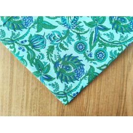 AVKA Studio - Tela estampada a mano por The Yard – PRECUT 1 yarda 42 pulgadas de ancho, material 100% algodón, patrón floral verde azulado y azul, tela india ligera para hacer proyectos de tops de