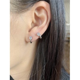 Mini Princess Round Cut CZ Small Hoop Cartilage Earrings for Women Teen Girls S925 Sterling Silver Tiny Square Crystal Diamond Hypoallergenic Dainty Sleeper Hoops Jewelry Gifts for Petite Ear 7mm