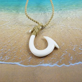 Pretty Hawaiian Large Fish Hook Necklace, Hand Carved Buffalo Bone 3D Fish Hook Necklace, N9105