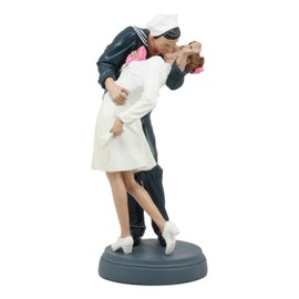 Ebros World War 2 Victory At Times Square The Kiss Navy Sailor With Nurse Statue In Vivid Colors Historical World War Memorabilia
