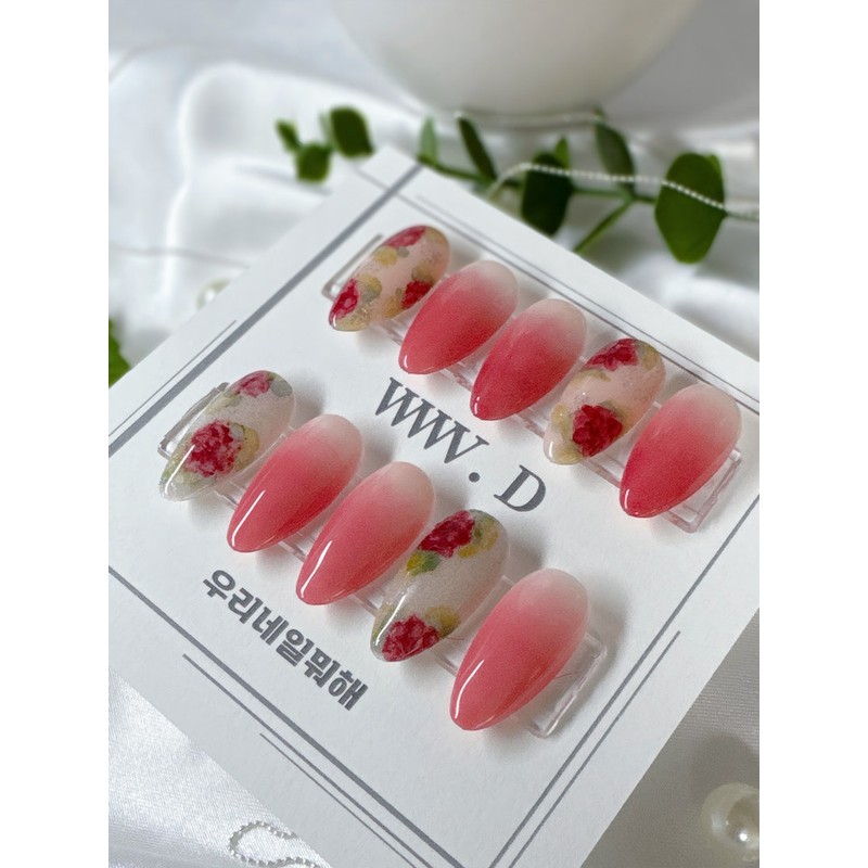 Florence Blush ㅣ What are we doing with our nails?
