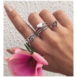 TseenYi Boho Heart Knuckle Rings Set Silver Stacking Finger Rings Vintage Midi Joint Rings Hand Jewelry for Women and Girls (Pattern 1)