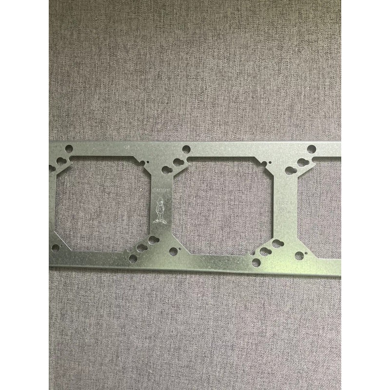 CADDY nVent Caddy Caddy RBS24 4-Box Mounting Bracket