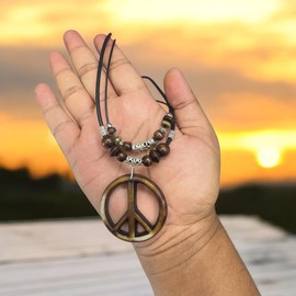 Unisex Peace Sign Double Layer Necklace Resin Peace Symbol Pendant Necklace Hippie Boho Style Jewelry Adjustable (Dark Brown)
