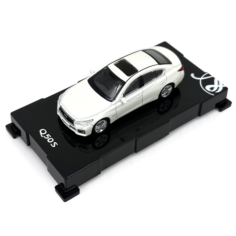 Paudi Model 1/64 Infiniti Q50S Mini Car Collection White Finished