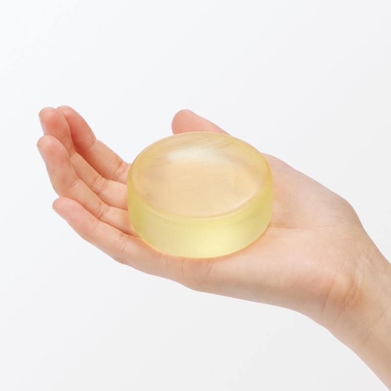 無印良品 精油の香り うるおい洗顔石けん イランイラン＆オレンジの香り 80g 84935633