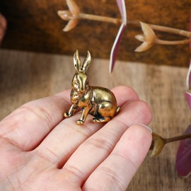 Yuanchu Small Rabbit Statues,1 Pair Gold Room Decor Easter Decoration Brass Animal Figurines Living Room Decor House Decorations Living Room Home Décor Accents Bedroom Office Shelf Gift for Women Mom