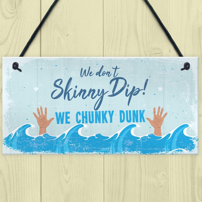 RED OCEAN Funny Chunky Dunk Hot Tub Sign Hanging Garden