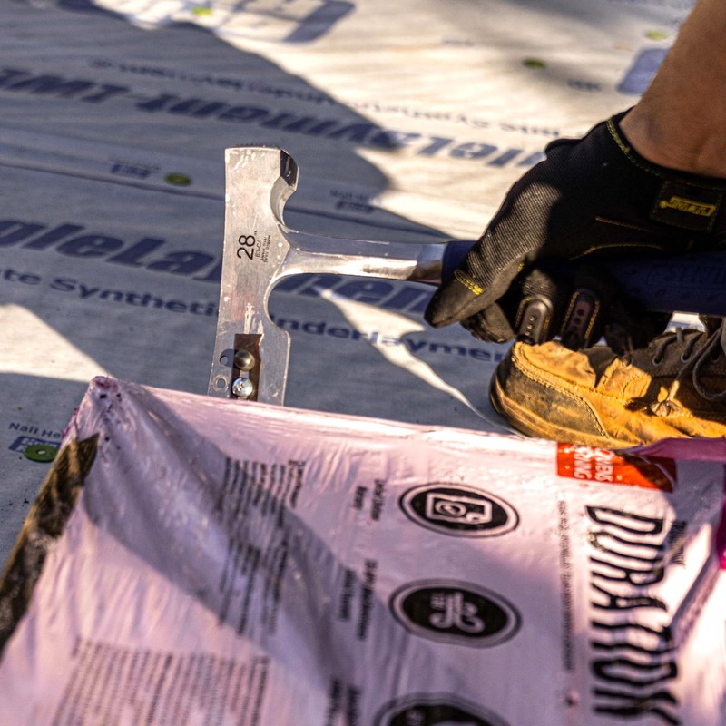 ESTWING Shingler's Hammer - 28 oz Roofer's Tool with Milled