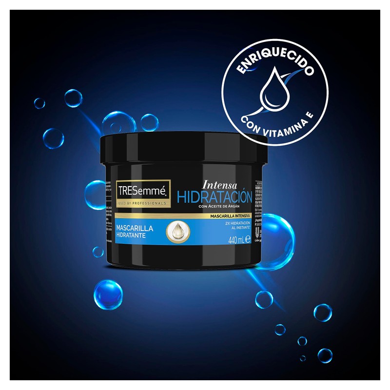 TRESemmé Intensive Moisturising Mask for Dry or Damaged Hair with