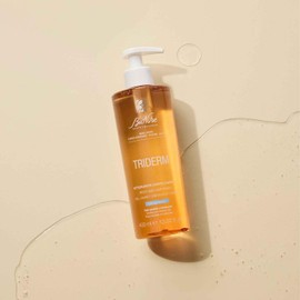 BioNike Triderm - Gel Doccia Delicato Corpo e Capelli, per la Detersione Quotidiana di Cute e Cuoio Capelluto, pH Fisiologico, Indicato per Pelli Sensibili, Adatto a Tutta la Famiglia, 750 ml