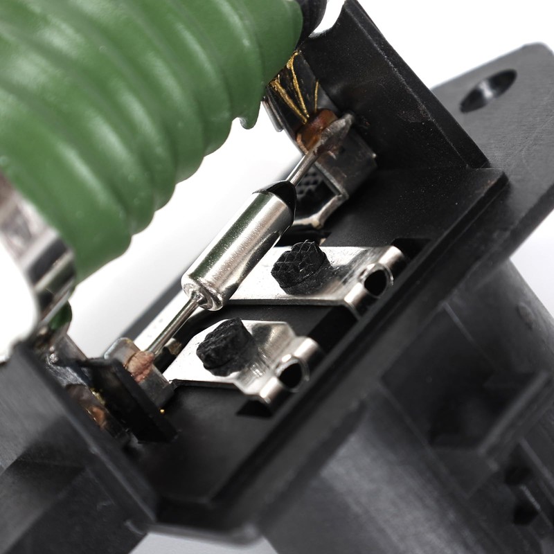 Ruimou 1 Piece Engine Cooling Radiator Fan Resistor OE: 13256565