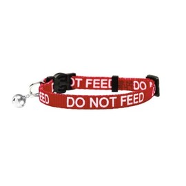LARRYROO Cat Collar With DO NOT FEED Print - Soft Nylon & Safety Release Buckle (Red)