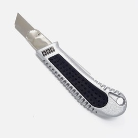 10 Pcs SBS Aluminum Professional Cutting blade 18 mm