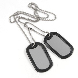 US. Dog Tag Set (MG101A) No Name Stamped with Class Badge