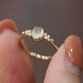 KUYIUIF Gold Natural Ice Jade Moonstone Ring Sparkly Diamonds Retro Charm Style Ring Opening Adjustable Unique Design Faux Grinding Polishing Fine Aristocrat Ornament Jewelry for Woman