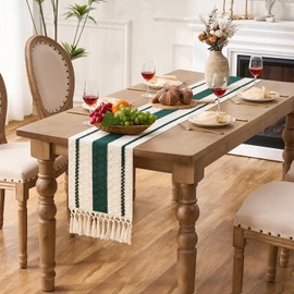 Aisybaklyn Table Runner Modern Green Spring Boho Decoration Wedding Cotton Linen Macrame Tassel Modern Wedding Decoration Table Runner Rustic Table Decoration for Wedding Kitchen 30 x 140 cm