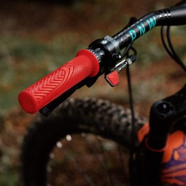 PNW Components ロームグリップ (リアルレッド、レギュラー)