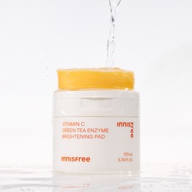Innisfree [이니스프리]비타C 그린티 엔자임 잡티 토닝 패드 [Innisfree] Vita C Green Tea Enzyme Spot Toning Pads