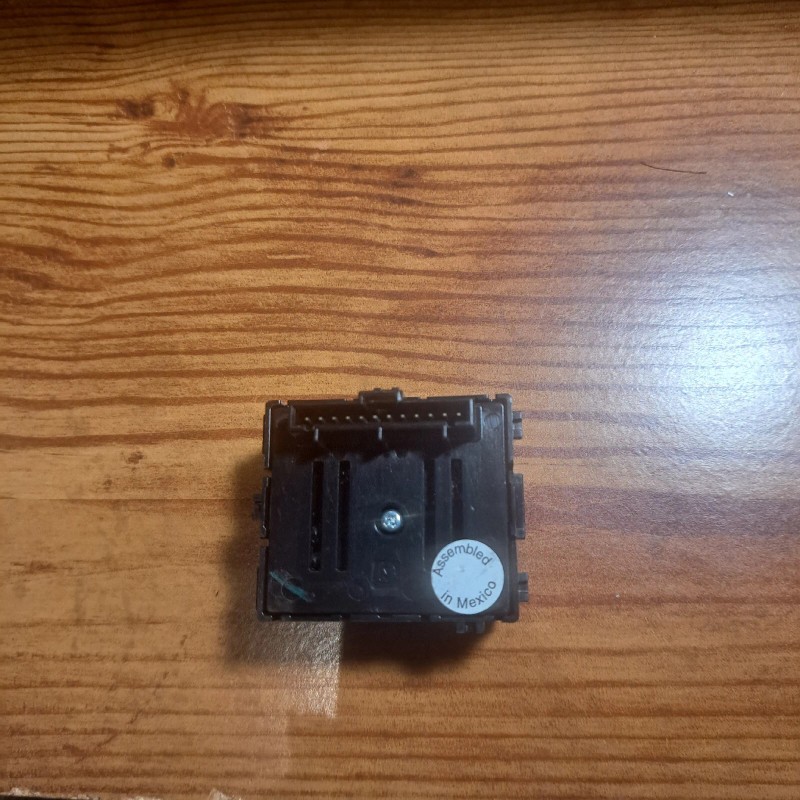 GMC 2004-2005 Cadilac Driver Seat HeaDriver Seat Heater Switch (Dark